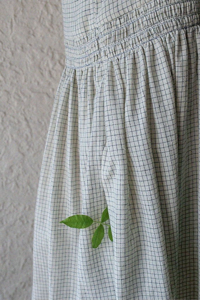 Smocking khadi cotton dress - Ecru navy check