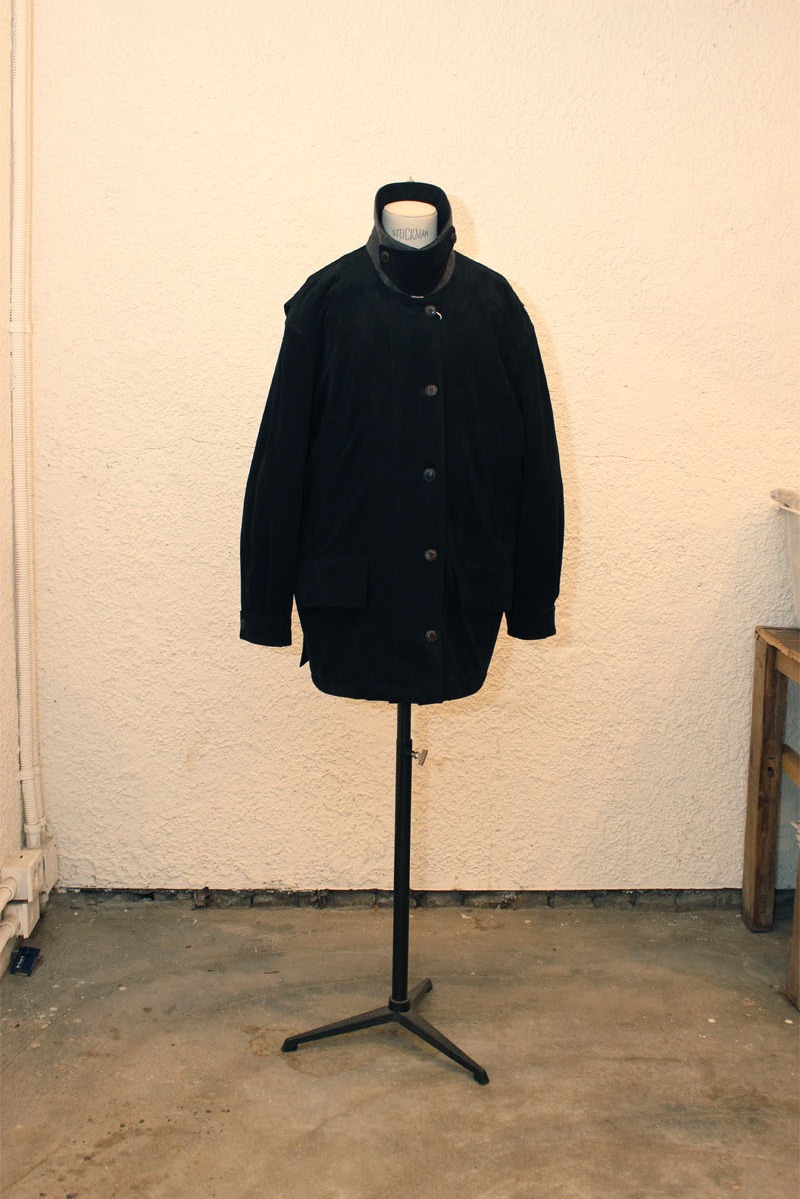 OVER-FIT SUEDE SAFARI JACKET BLACK