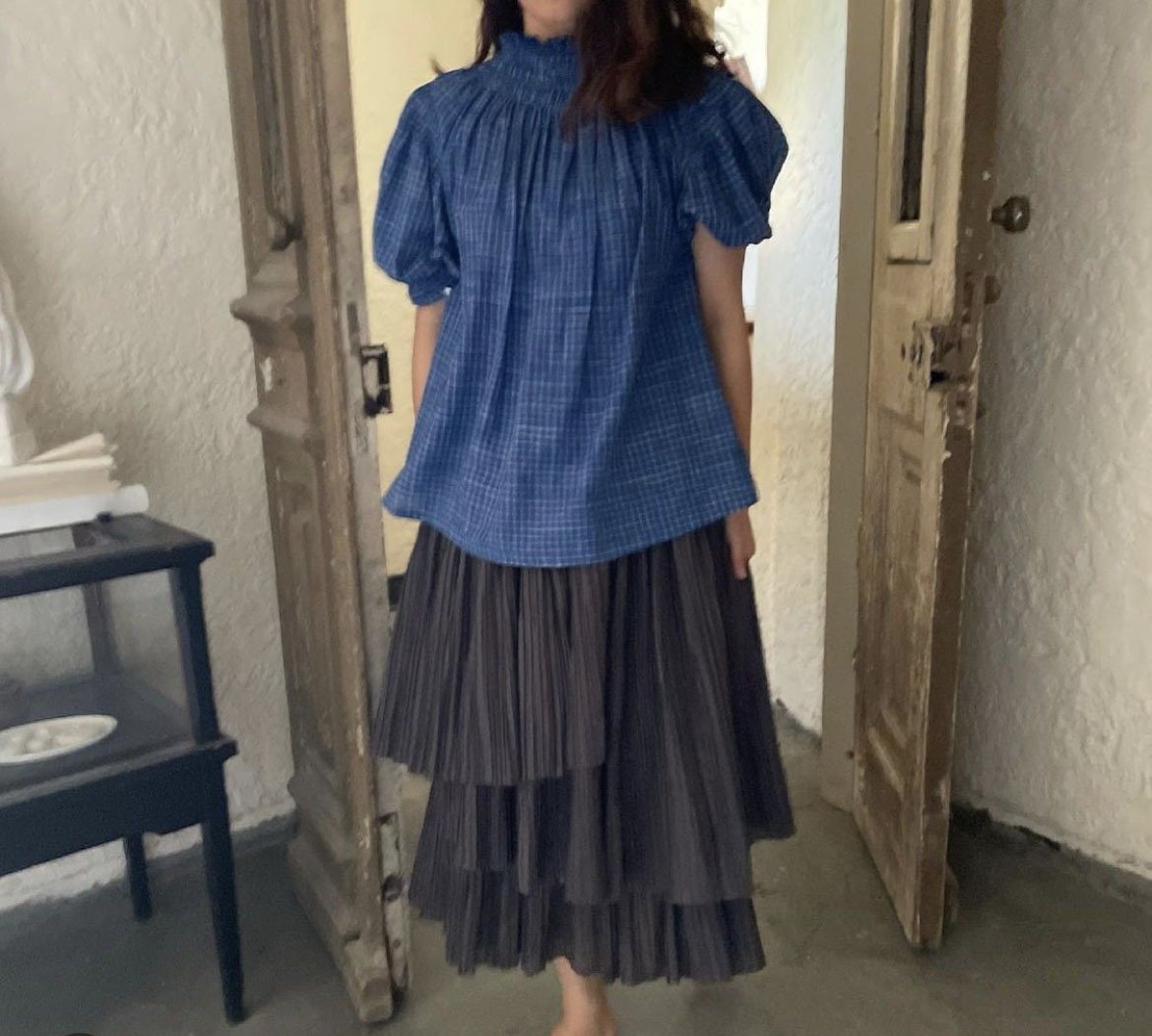 Asymmetric pleats skirt CHARCOAL