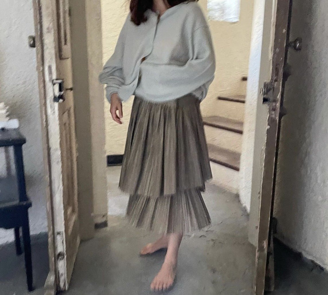 Asymmetric pleats skirt MOKA