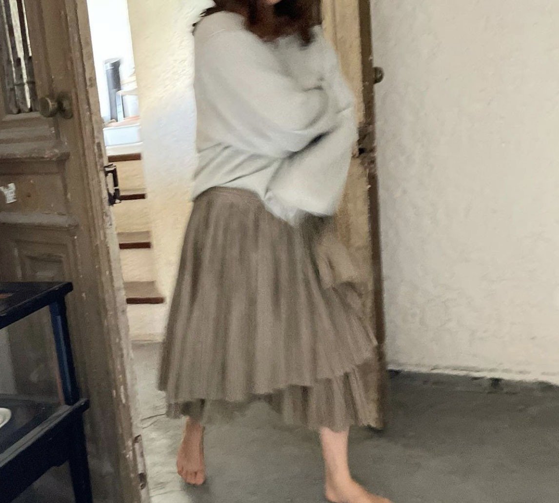 Asymmetric pleats skirt MOKA