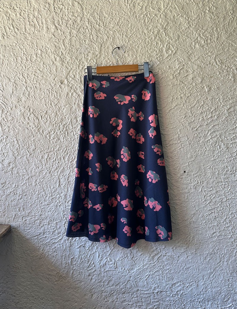 MILKY WAY BIAS SKIRT NAVY FLORAL PRINT