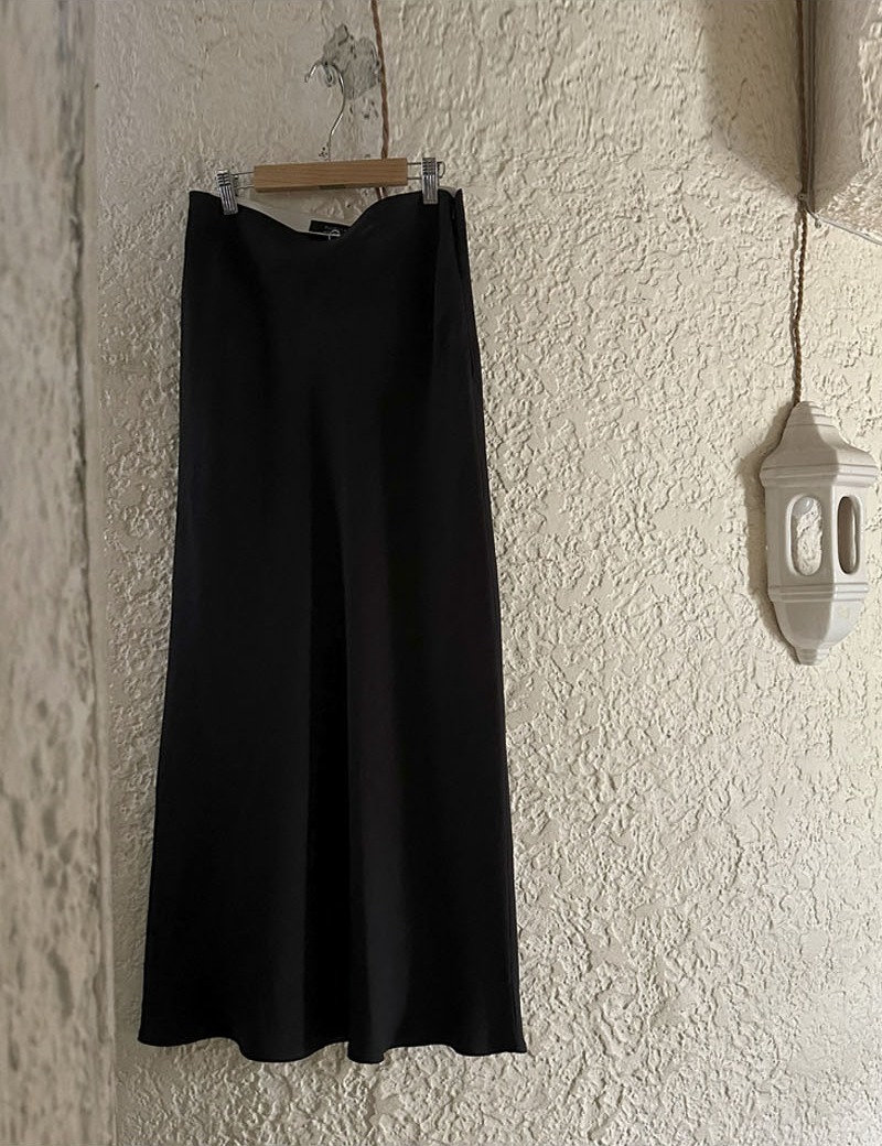 CLASSIC LINEN LONG SKIRT BLACK