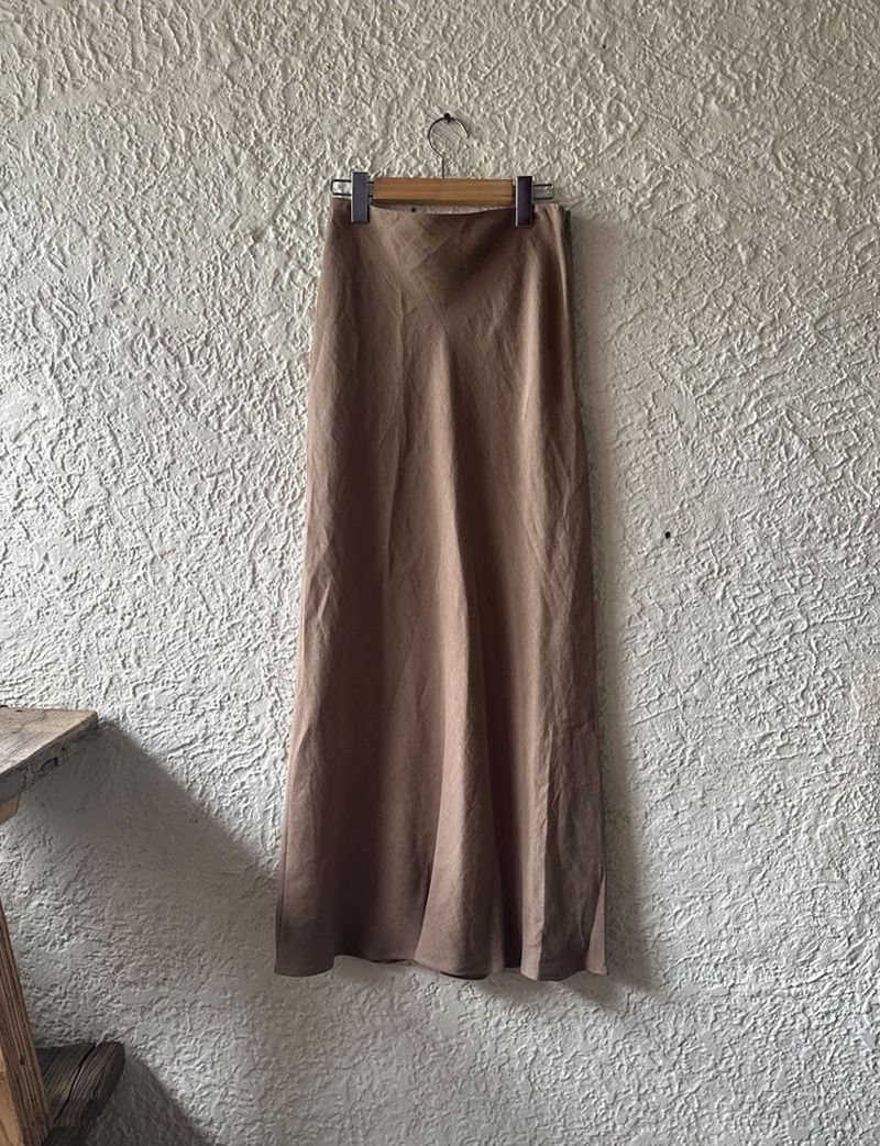CLASSIC LINEN LONG SKIRT DARK BEIGE