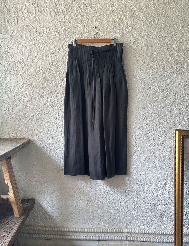 RIPPLE SKIRT CARBON