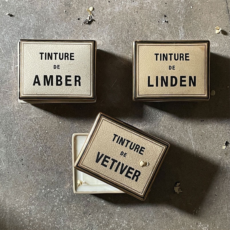 Tinture ceramic candle